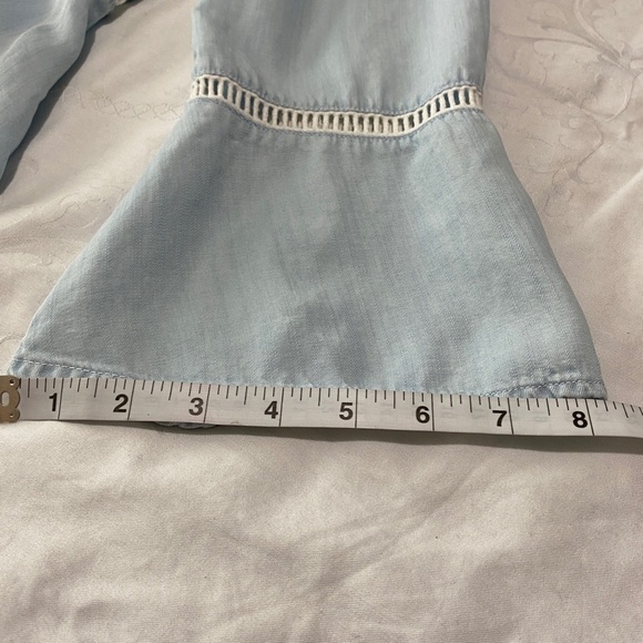 Cloth & Stone‎ - Anthropologie - Chambray V-neck Women's Shirt Blue Size Medium - Picture 11 of 11